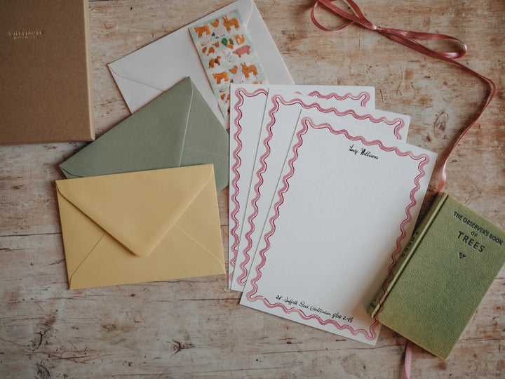 THE WAVERLY PERSONALISED WRITING SET (PINK)